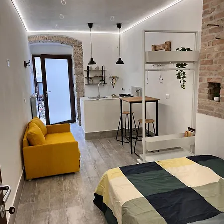 Apartment Free Parking - La Corte House 1
