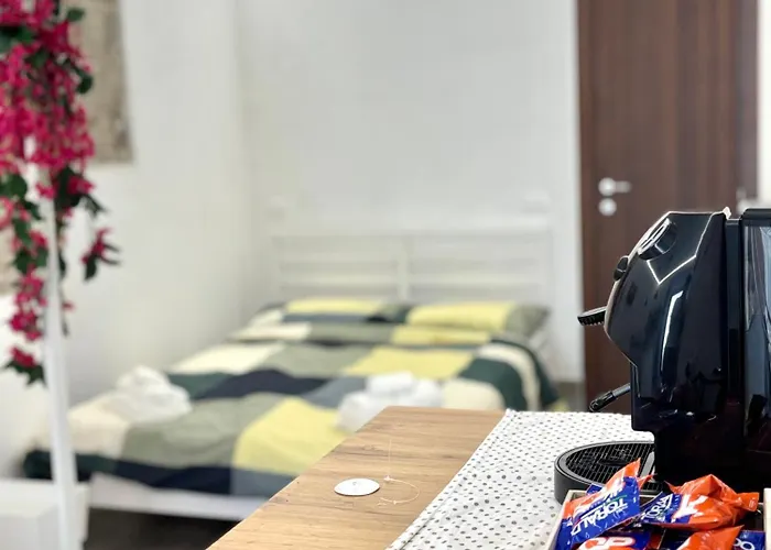 Free Parking - La Corte House 53 *